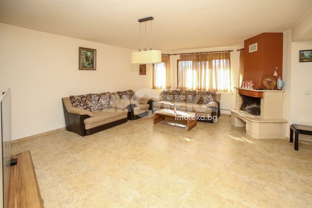 Продава КЪЩА, гр. София, с. Мало Бучино, снимка 3 - Къщи - 54915392