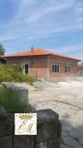 Продава КЪЩА, област Шумен, с. Градище • 175000 лв. / 89476.08 € • 96446266 6