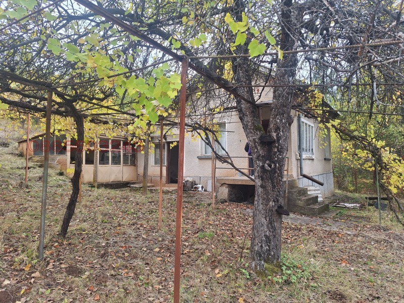 Продава ВИЛА, област София, гр. Ботевград • 80000 € / 156466.40 лв. • 16544915 1