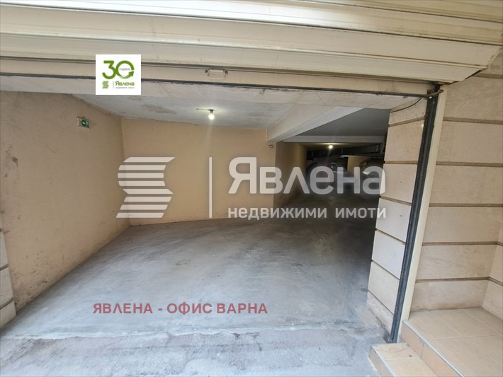 Продава ГАРАЖ, ПАРКОМЯСТО, гр. Варна, Център, снимка 2 - Гаражи и паркоместа - 55566896