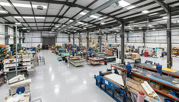 Продава ПРОМ. ПОМЕЩЕНИЕ, гр. София, Република, снимка 2 - Производствени сгради - 52999501