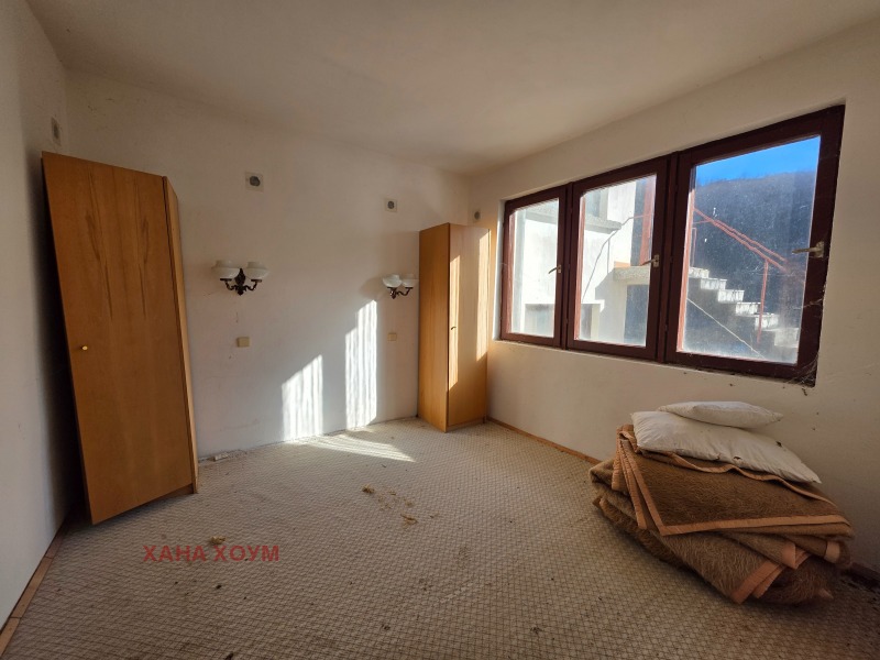 Продава ХОТЕЛ, с. Черни Вит, област Ловеч, снимка 13 - Хотели - 53110661