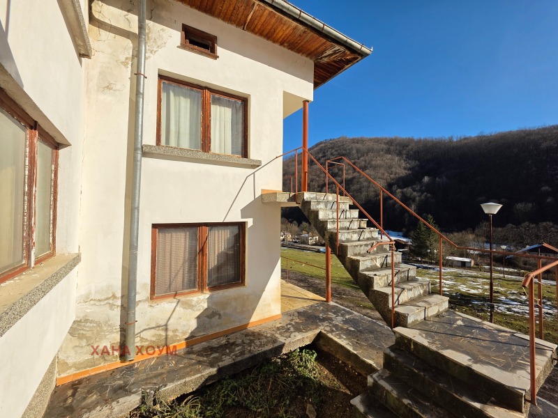 Продава ХОТЕЛ, с. Черни Вит, област Ловеч, снимка 10 - Хотели - 53110661