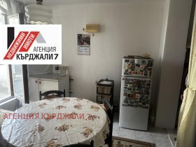 3+ спаваћа соба Центар, Карджали 6