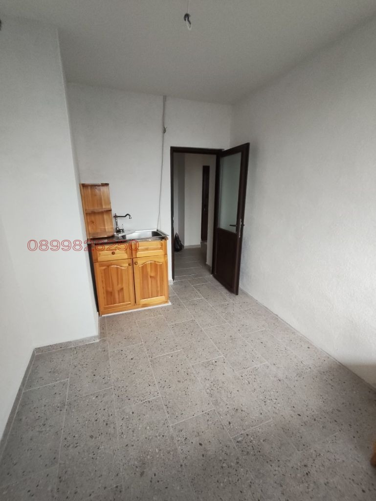 Продава 1-СТАЕН, гр. Шумен, Болницата, снимка 10 - Апартаменти - 54138723