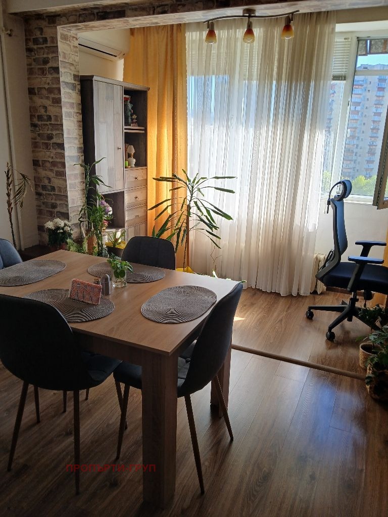 Продава  2-стаен, град София, Люлин 4 •  150 000 EUR • ID 20177633 — holmes.bg - [1] 