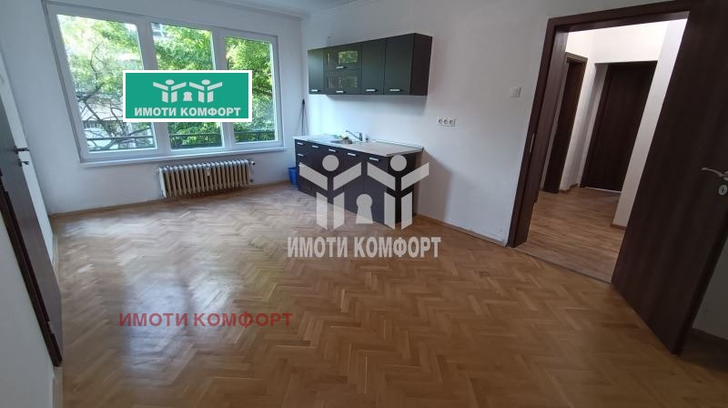 Продава МНОГОСТАЕН, гр. София, Медицинска академия, снимка 2 - Aпартаменти - 47911833