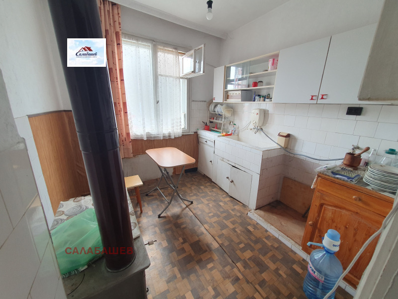 Myytävänä  Talon kerros Stara Zagoran alue , Kazanlak , 90 neliömetriä | 33630835 - kuva [5]