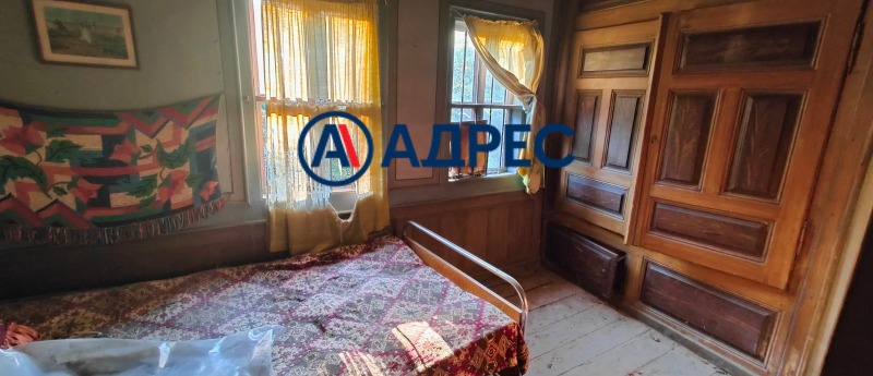 Продава КЪЩА, гр. Трявна, област Габрово, снимка 4 - Къщи - 48759842