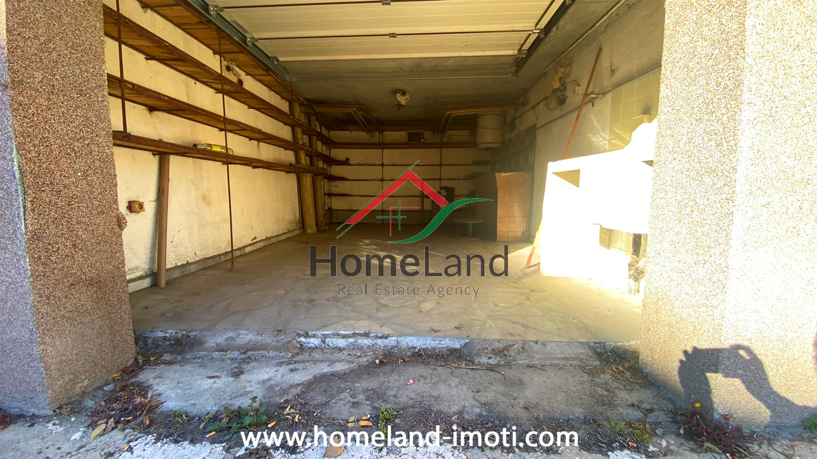 Продава ГАРАЖ, ПАРКОМЯСТО, гр. Пазарджик, Идеален център, снимка 2 - Гаражи и паркоместа - 53993567