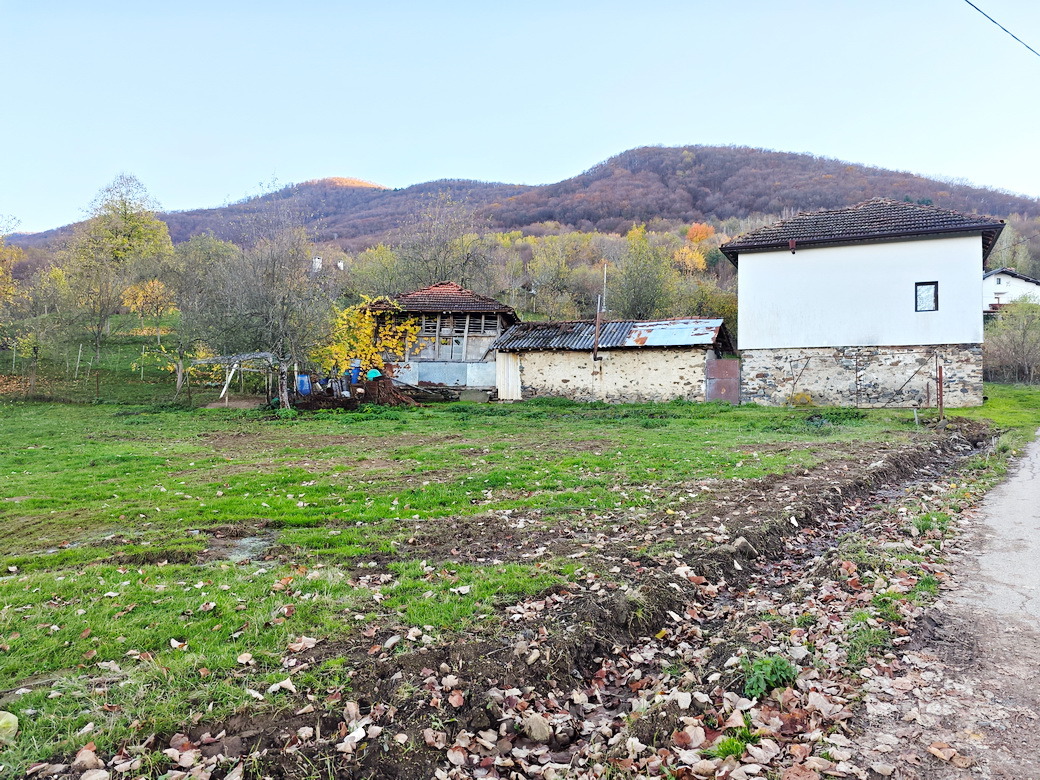 Продава ПАРЦЕЛ, гр. Правец, област София област, снимка 2 - Парцели - 52457784