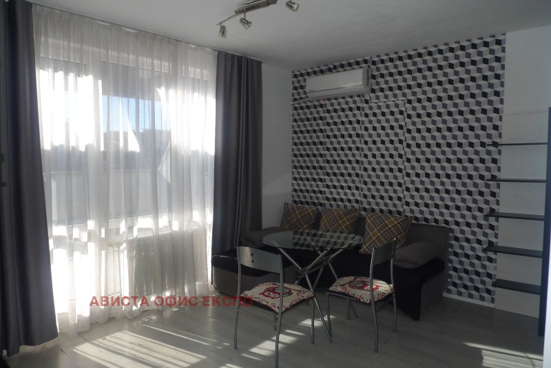 En venta  1 dormitorio Sofia , Reduta , 77 metros cuadrados | 19829537 - imagen [2]