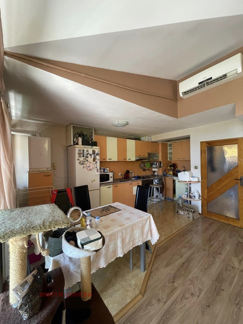 Te koop  Maisonnette Stara Zagora , Tsentar , 124 m² | 54526358 - afbeelding [12]