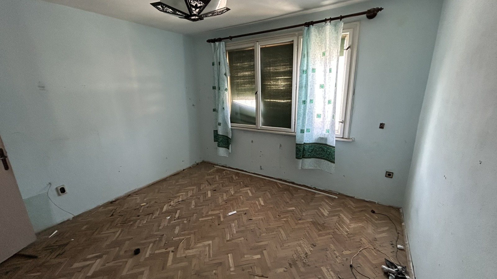 Продава 3-СТАЕН, гр. Добрич, Център, снимка 5 - Апартаменти - 54191124