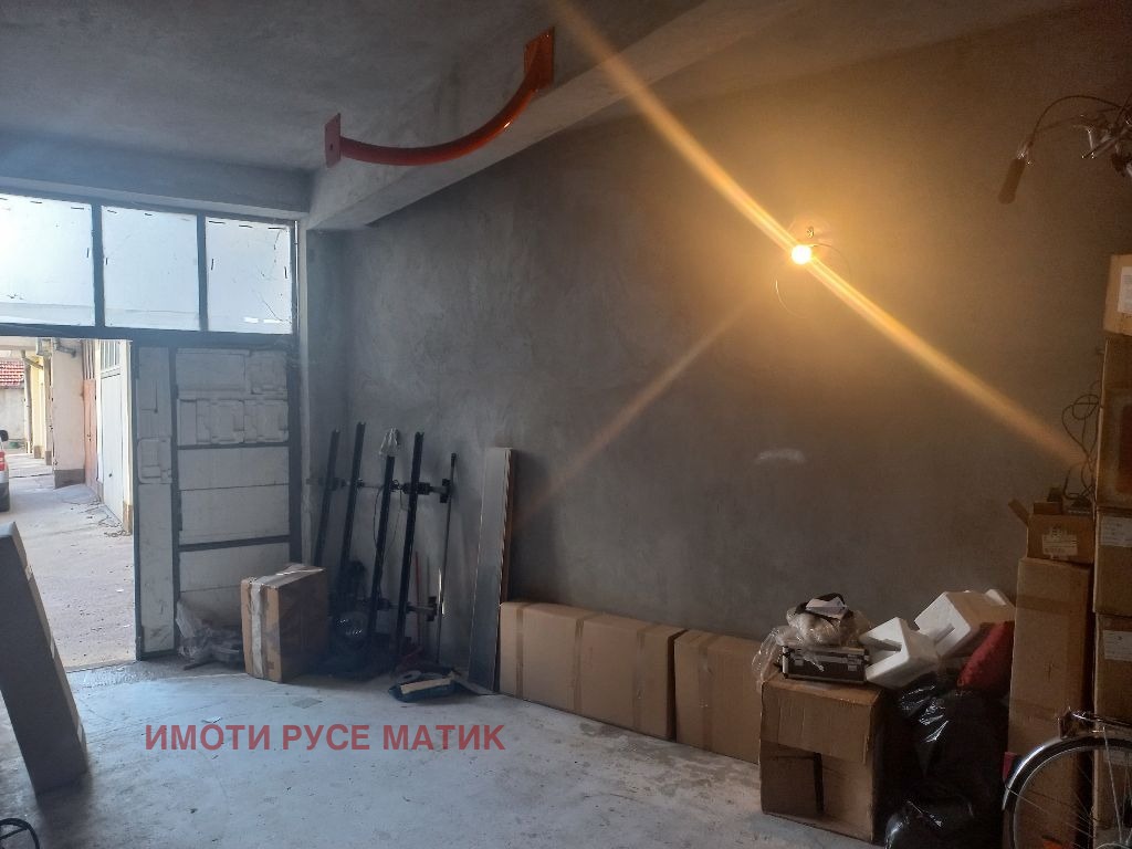 Продава ГАРАЖ, ПАРКОМЯСТО, гр. Русе, Възраждане, снимка 2 - Гаражи и паркоместа - 50709281