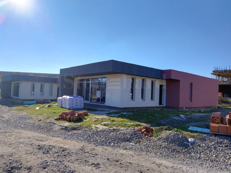 Продава КЪЩА, гр. Перник, Байкушева махала, снимка 2 - Къщи - 53149217