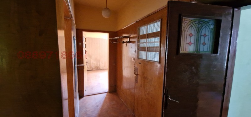 Продава 3-СТАЕН, гр. Плевен, Идеален център, снимка 3 - Апартаменти - 52798664