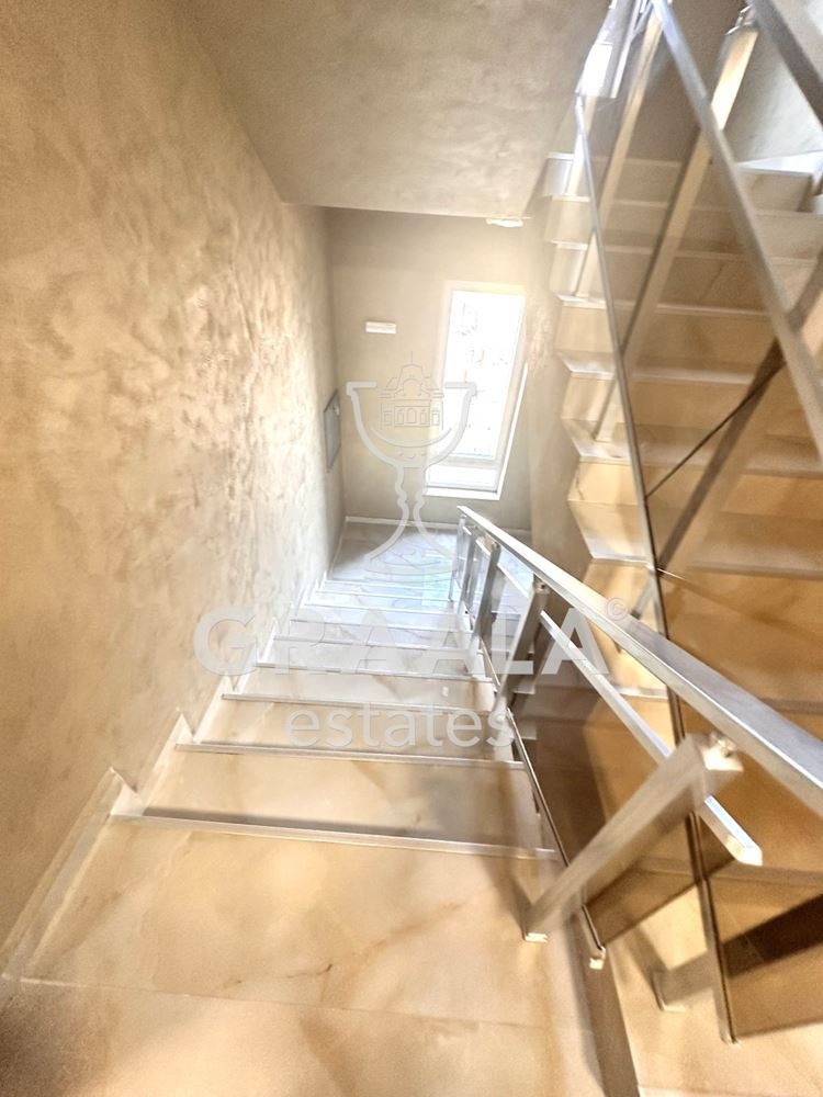 Na prodej  3 ložnice Sofia , Manastirski livadi , 189 m2 | 84163608 - obraz [6]