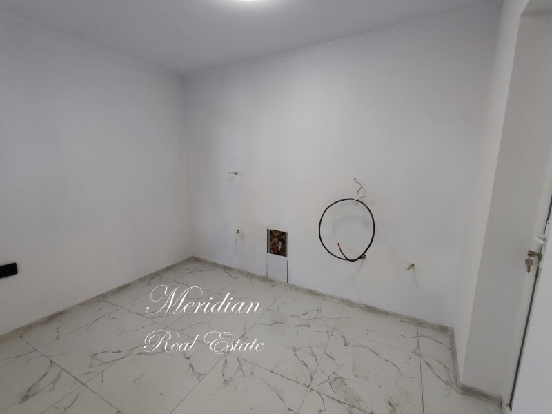 Продава КЪЩА, гр. Добрич, Център, снимка 12 - Къщи - 52836801