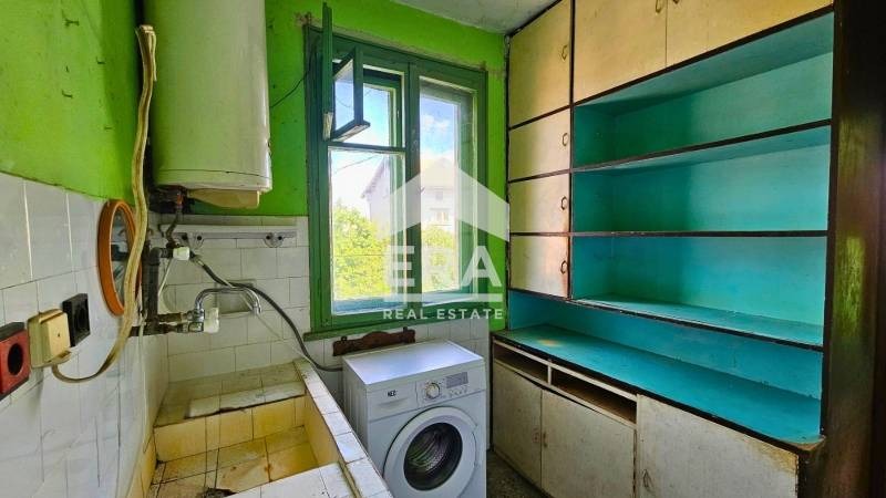 Продава КЪЩА, гр. Попово, област Търговище, снимка 3 - Къщи - 55084325