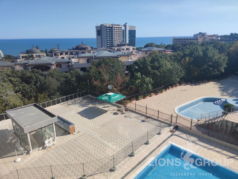 À venda  1 quarto Varna , k.k. Zlatni piasaci , 70 m² | 17124105