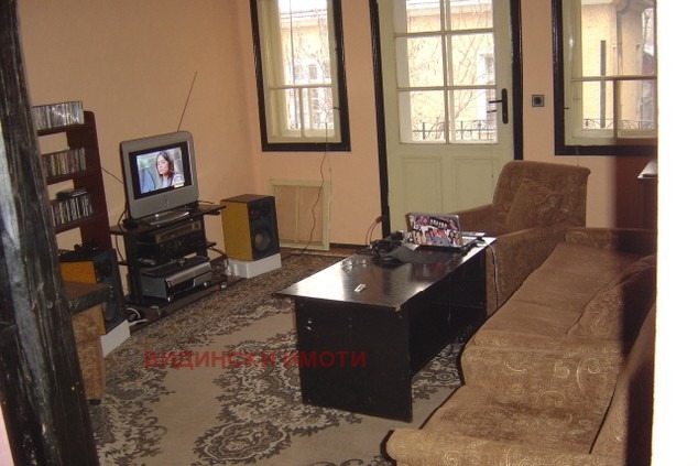 For Sale  House Floor Vidin , Tsentar , 86 sq.m | 41805543 - image [2]