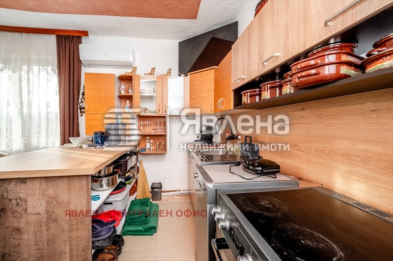 Продава ЕТАЖ ОТ КЪЩА, гр. Перник, Църква, снимка 17 - Етаж от къща - 53169346