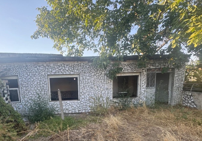 Продава КЪЩА, с. Йоаким Груево, област Пловдив, снимка 8 - Къщи - 52303068