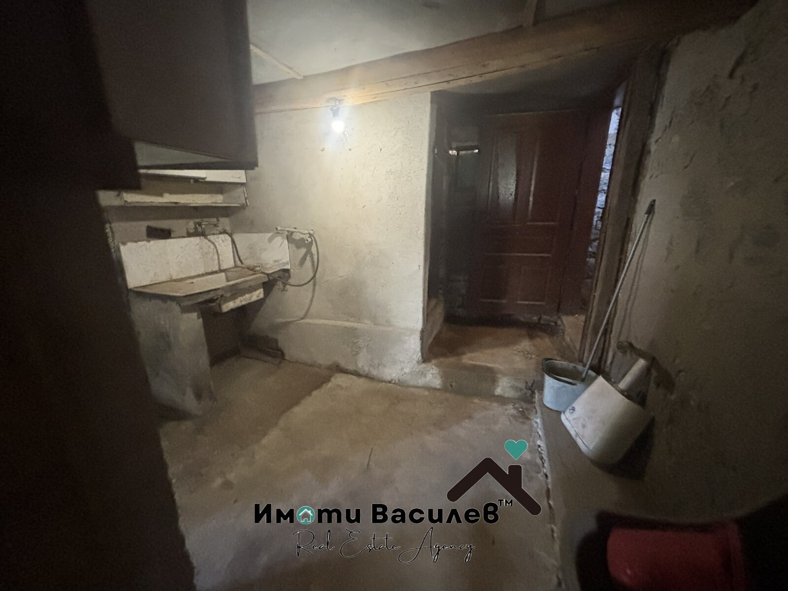 Продава КЪЩА, гр. Годеч, област София област, снимка 9 - Къщи - 56382545