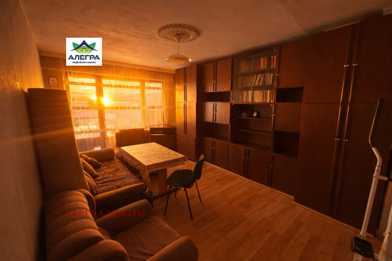 Продава 2-СТАЕН в град Пазарджик, Център - 61 кв.м / 72 000 € » 140 819.76 лв., АЛЕГРА ИМОТИ