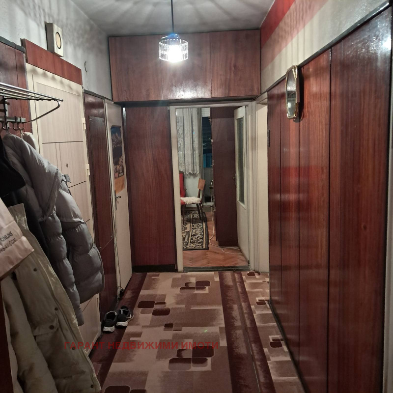 Продава  3-стаен град Габрово , Център , 94 кв.м | 92309934 - изображение [7]