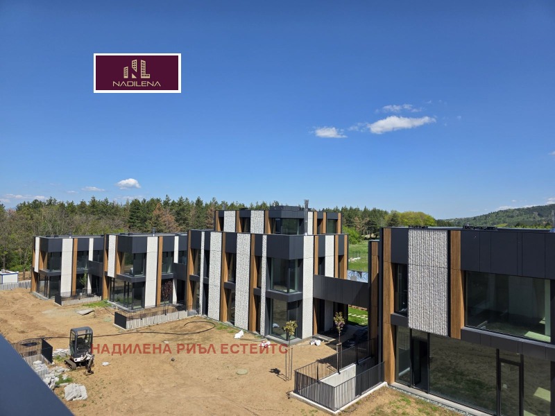 Til salgs  Hus Sofia , Pansjarevo , 485 kvm | 74619141
