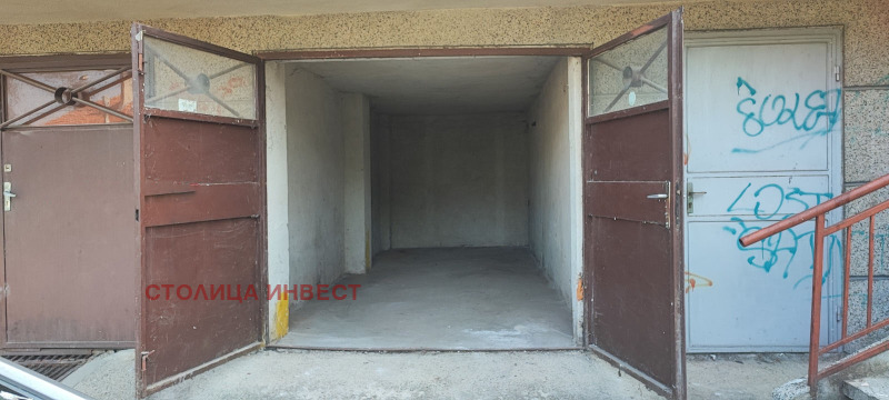 Продава ГАРАЖ, ПАРКОМЯСТО, гр. Русе, Дружба 1, снимка 2 - Гаражи и паркоместа - 53148546
