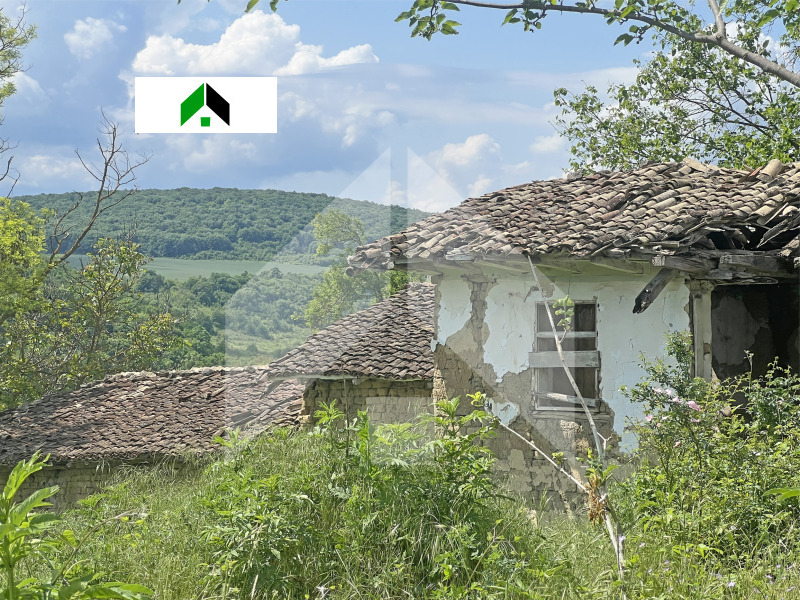 Продава  Парцел област Шумен , с. Лиси връх , 4420 кв.м | 19601796 - изображение [3]