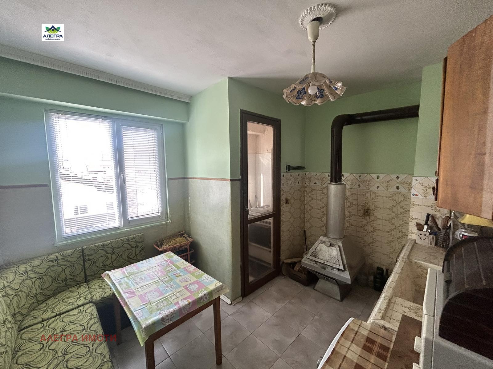 Продава 2-СТАЕН, гр. Пазарджик, Център, снимка 2 - Апартаменти - 53768487