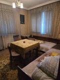 Продава ЕТАЖ ОТ КЪЩА, град Шумен, Център • 250000 лв. / 127822.97 € • 18952929 3