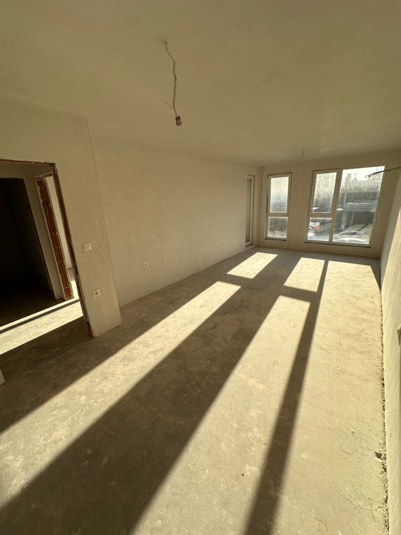 Продава  2-стаен град Пловдив , Тракия , 70 кв.м | 26684654