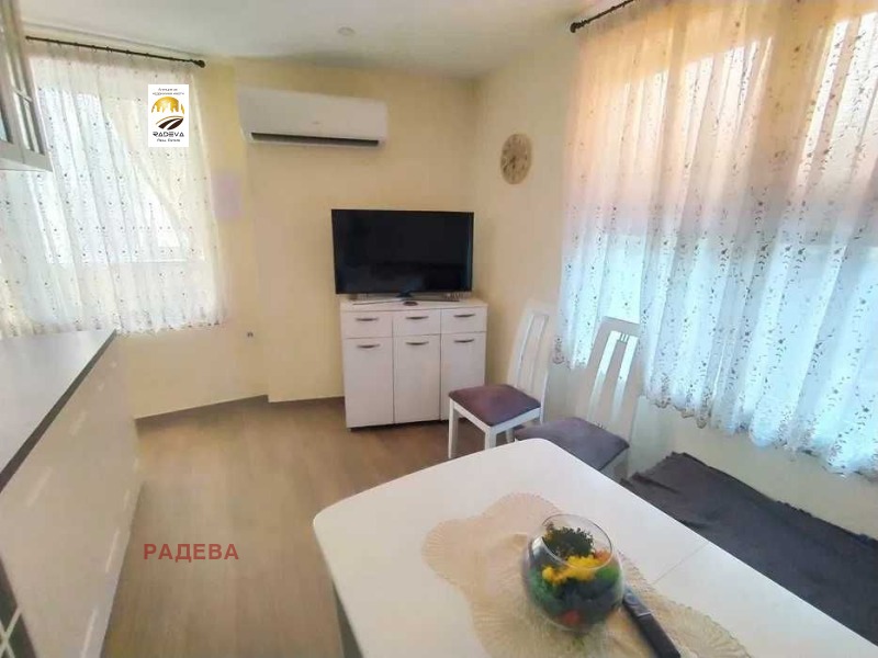 En venta  2 dormitorios Ruse , Charodeyka - Yug , 117 metros cuadrados | 50647122 - imagen [2]