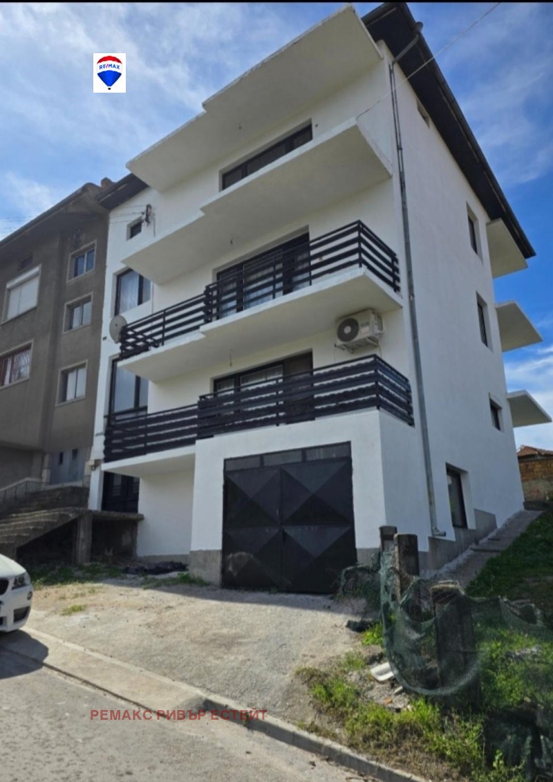 Na sprzedaż  Dom region Ruse , Bjala , 520 mkw | 81512139