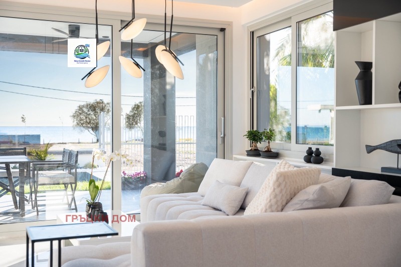 Продава КЪЩА, Извън страната, област Извън страната