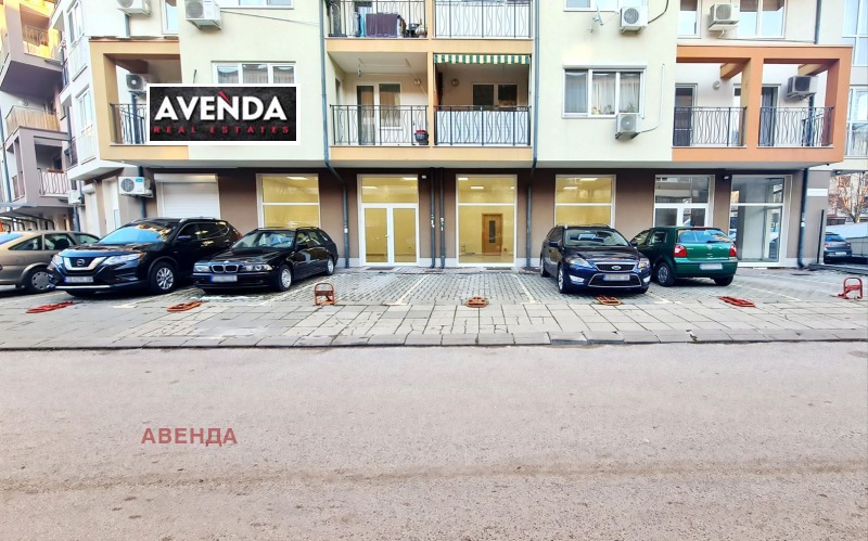 En venta  Comercio Sofia , Borovo , 139 metros cuadrados | 71865642