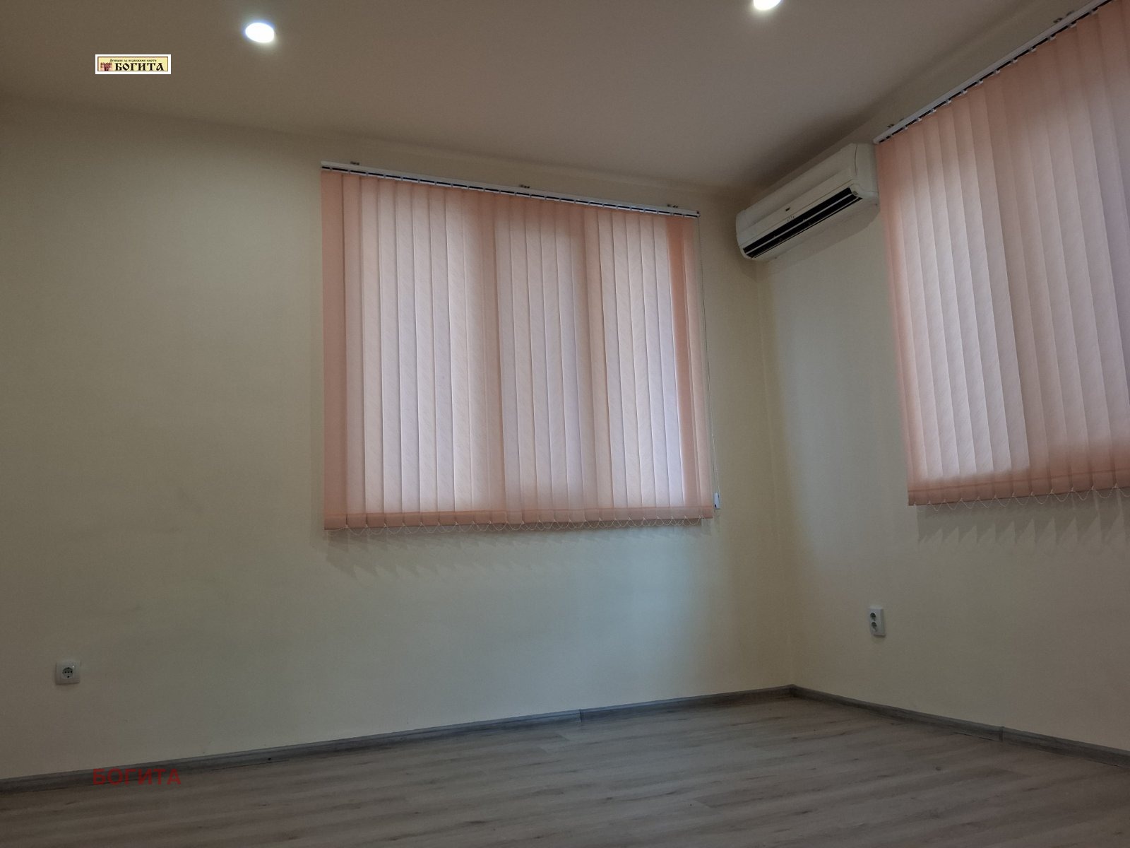 Продава 2-СТАЕН, гр. Стара Загора, Център, снимка 2 - Апартаменти - 55736701