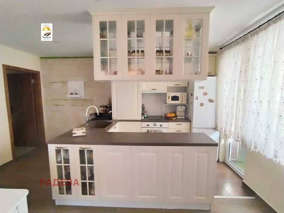 Продава 3-СТАЕН, гр. Русе, Чародейка - Юг, снимка 2 - Апартаменти - 53600640