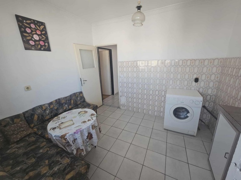 Продава 2-СТАЕН, гр. Кърджали, Възрожденци, снимка 7 - Апартаменти - 52533059