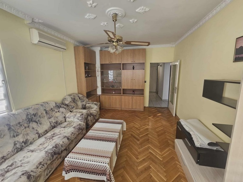 Продава 2-СТАЕН, гр. Кърджали, Възрожденци, снимка 2 - Апартаменти - 52533059