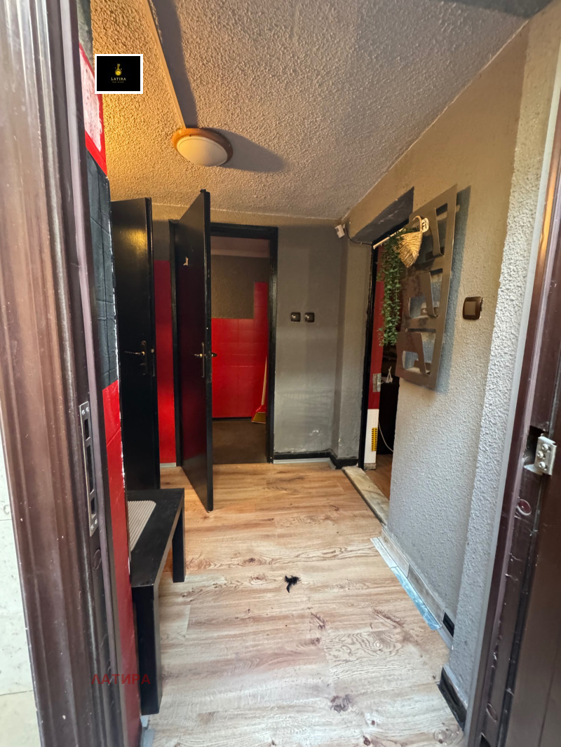 Til salgs  Bar; Kaffebar Sofia , Ovsja kupel , 97 kvm | 75893112