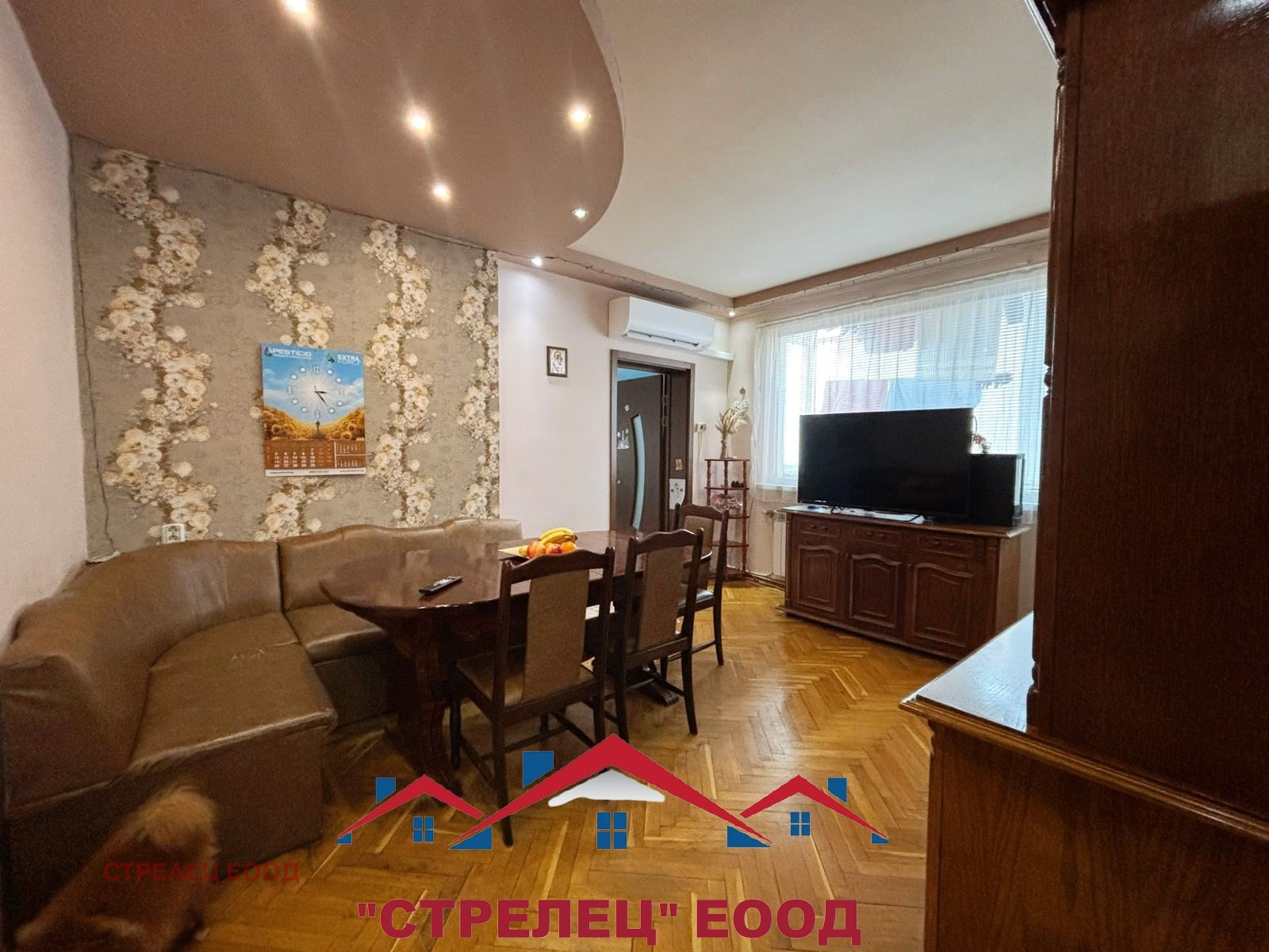 Продава 3-СТАЕН, гр. Добрич, Център, снимка 2 - Апартаменти - 54752395