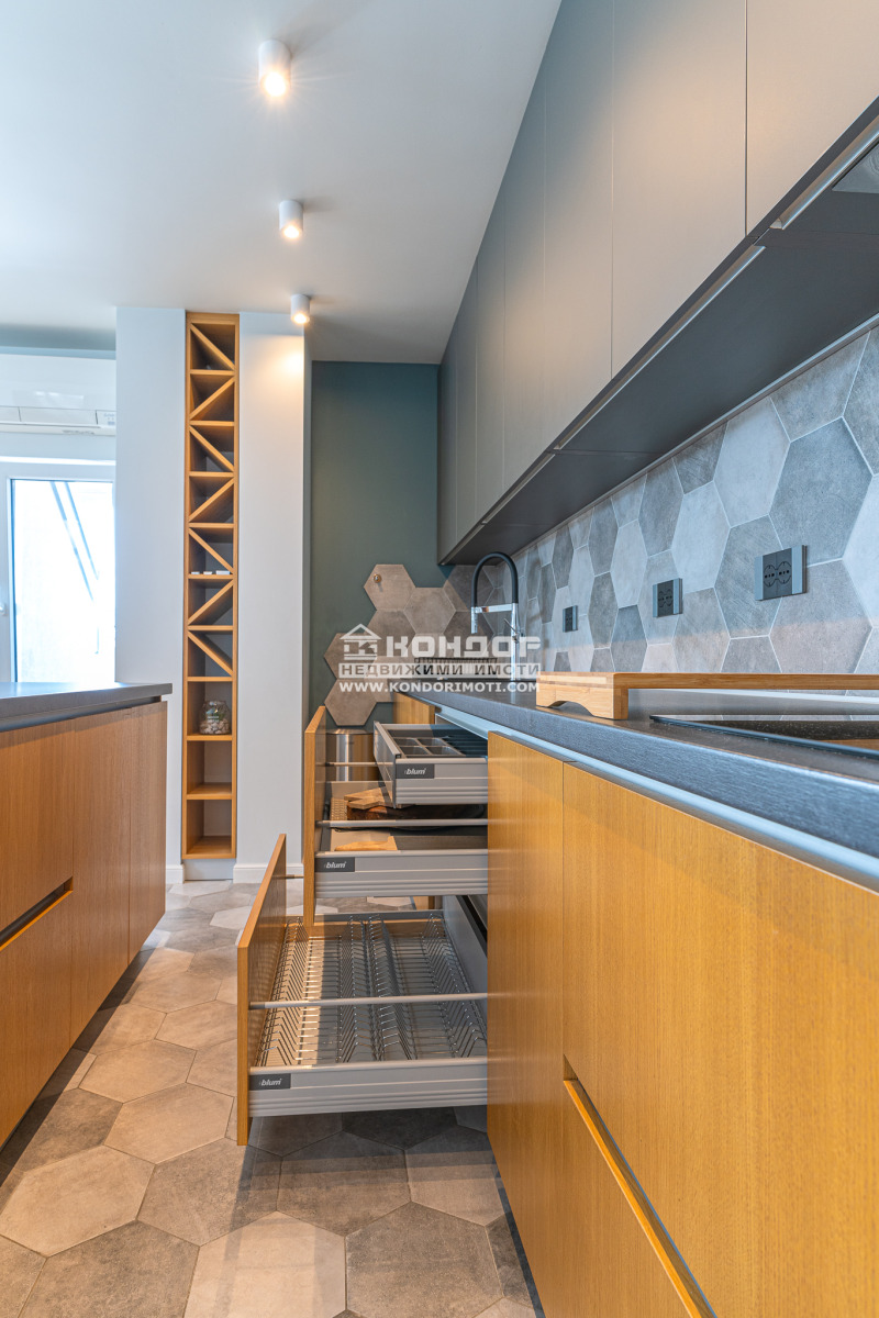 Te koop  2 slaapkamers Plovdiv , Vastanitsjeski , 160 m² | 58084031 - afbeelding [3]