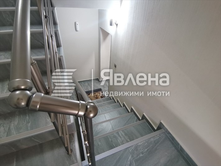 Продава КЪЩА, гр. Брезово, област Пловдив, снимка 8 - Къщи - 54419422