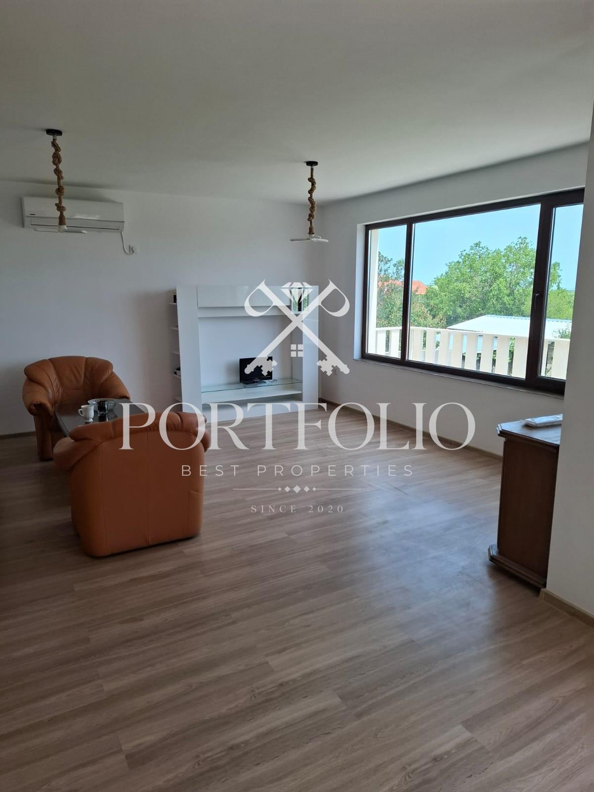 Продава КЪЩА, гр. Поморие, област Бургас, снимка 2 - Къщи - 53604000